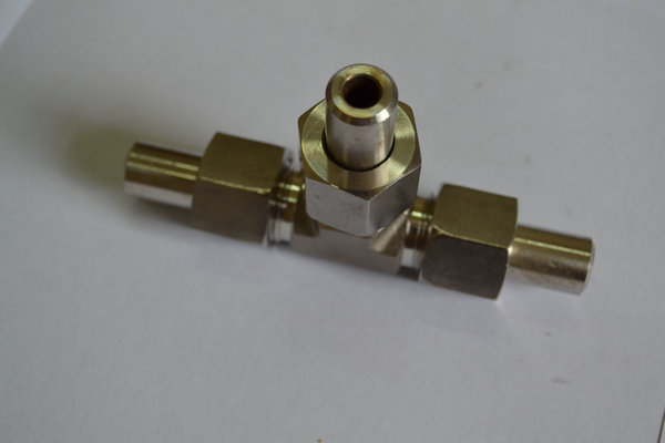 ����ʽ��ͨ���b