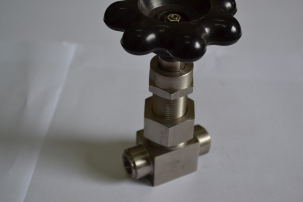 ����A�в庸�ߜظ߉���ֹ�y